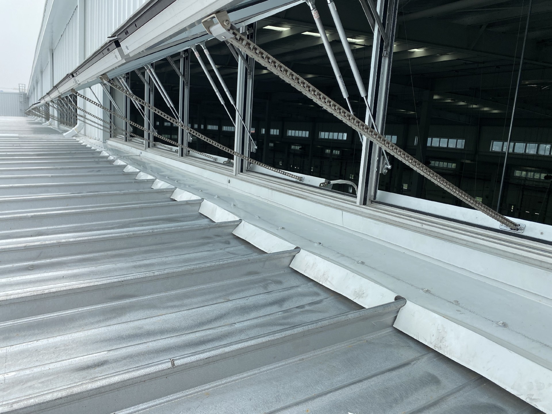 平開(kāi)窗電動(dòng)開(kāi)窗器廠家，平開(kāi)窗電動(dòng)開(kāi)窗器